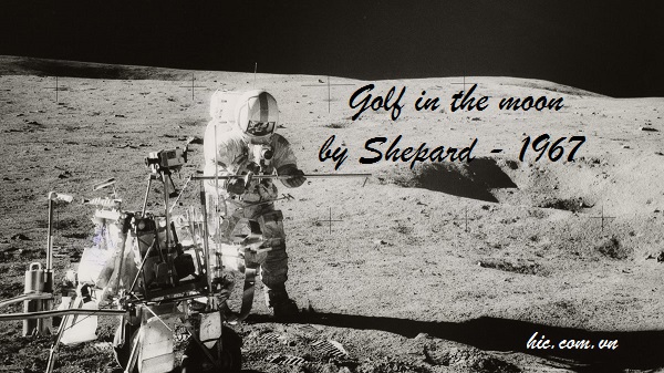chơi golf trên mặt trăng